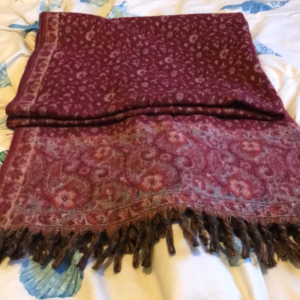 100% wool oversized shawl/blanket